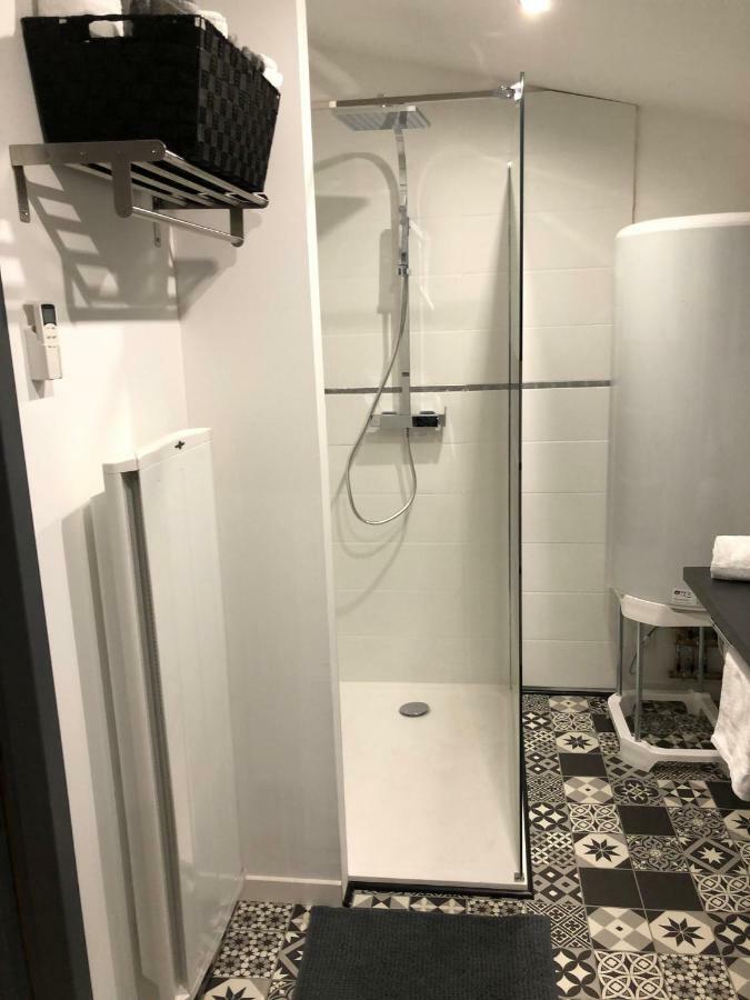 Le Petit Chez Soi Apartment Кале Екстериор снимка