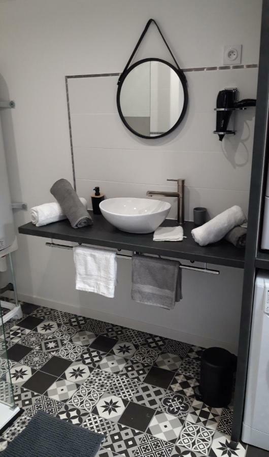 Le Petit Chez Soi Apartment Кале Екстериор снимка