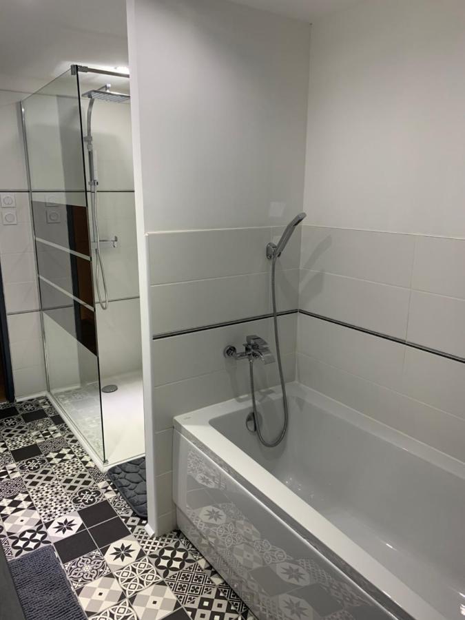 Le Petit Chez Soi Apartment Кале Екстериор снимка