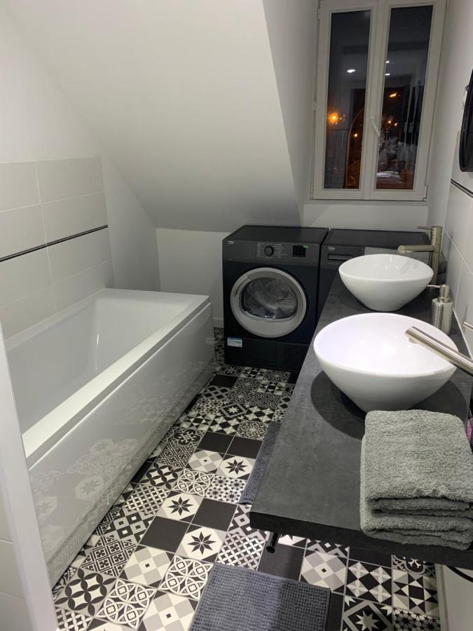 Le Petit Chez Soi Apartment Кале Екстериор снимка